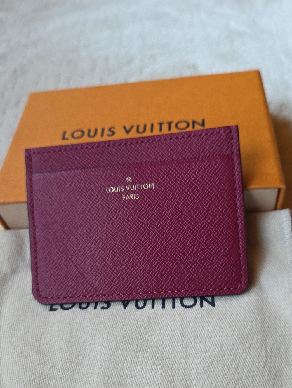 Louis Vuitton Felicie Fuschia Card Holder (Like New)‎ CA2128